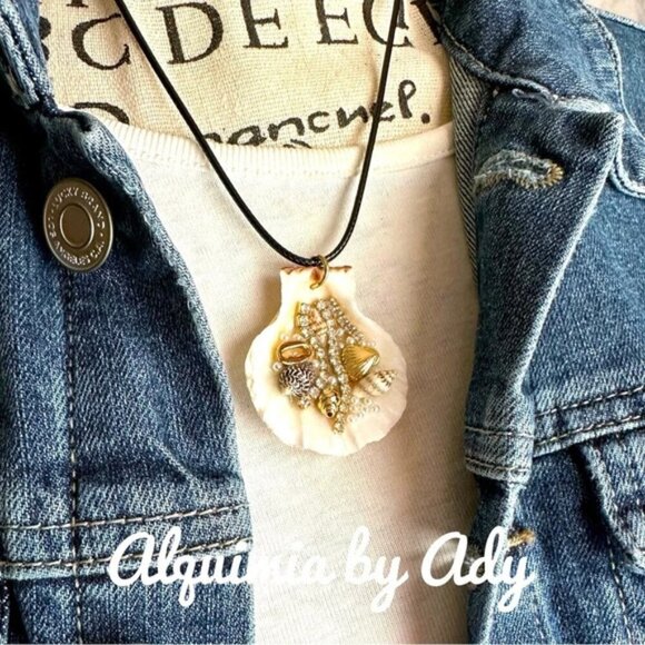 Alquimia Gold and Silver Shell Necklace - Picture 1 of 4